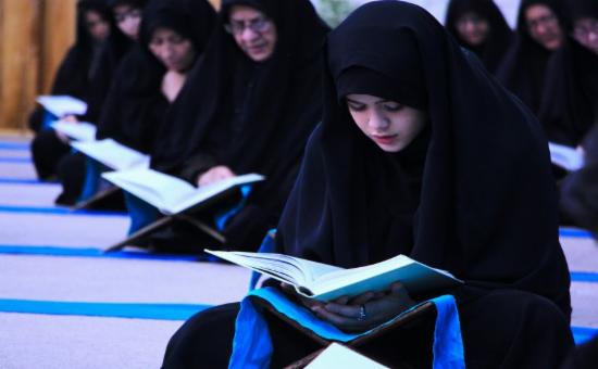 	گزارش تصویری روز دواردهم آیین جزخوانی ماه مبارک رمضان ۱۴۴۷