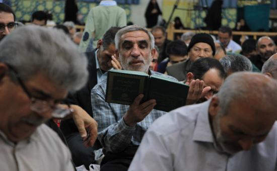 مراسم قرائت دعای کمیل با نوای حاج مهدی سلحشور