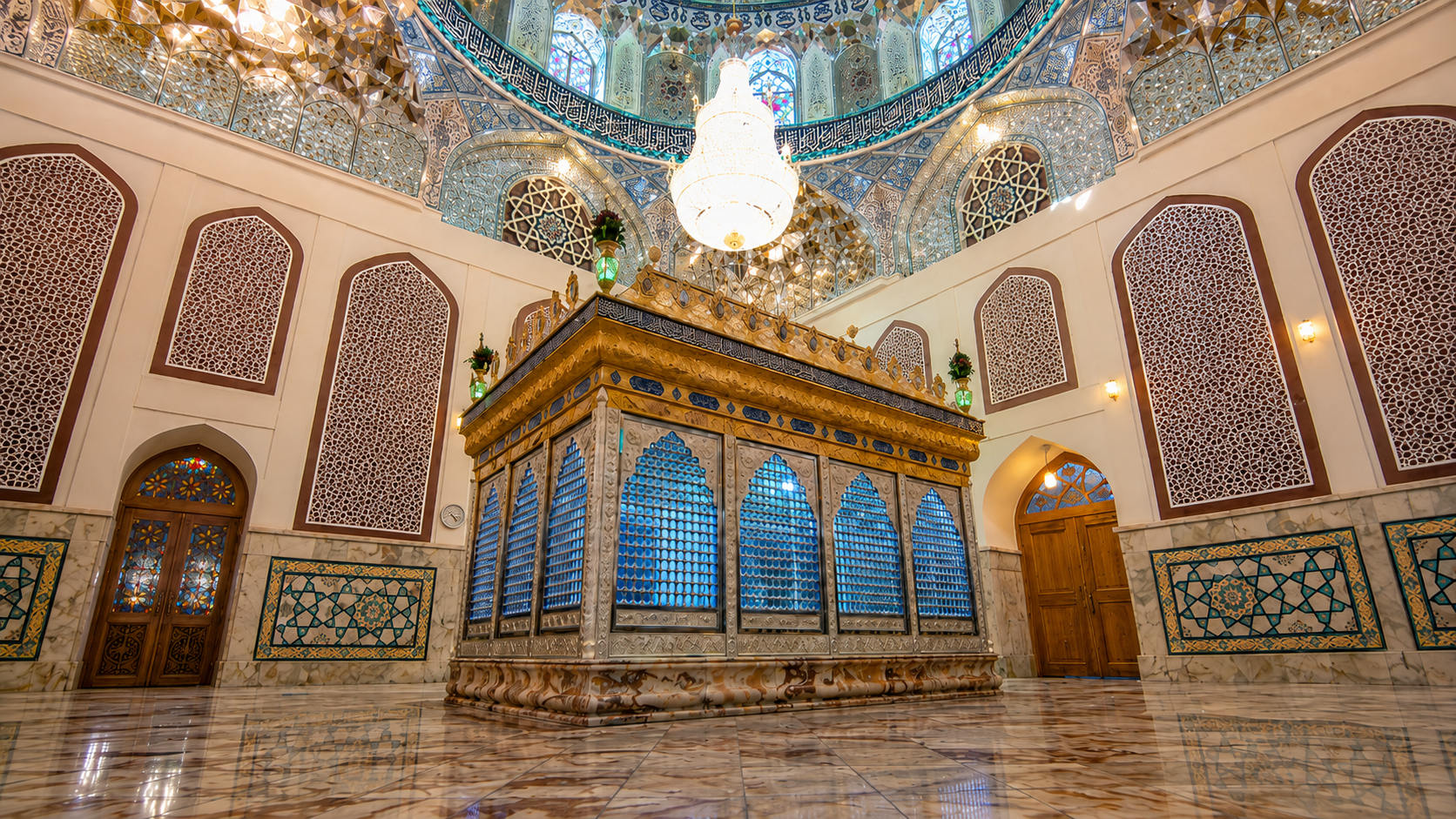 نمای آستان مقدس سیدان الکریمان در امامزاده نرمی دولت‌آباد