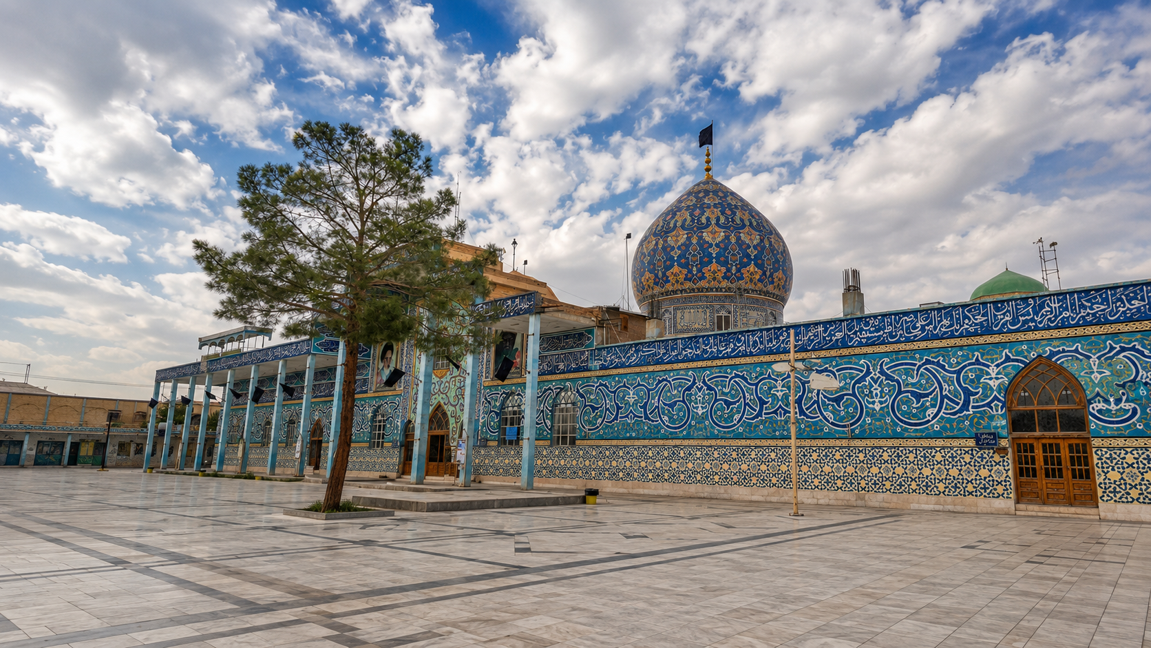 فضای معنوی حرم سیدالکریم در دولت‌آباد اصفهان